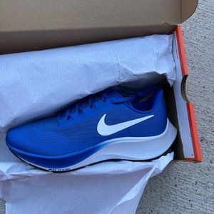 Womens Nike Zoom Air Vomero size 7